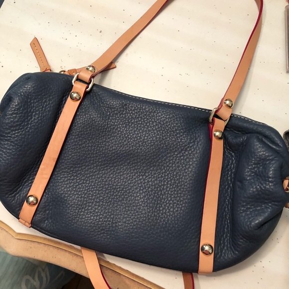 Dooney & Bourke Purse (LIKE NEW) - Picture 3 of 8